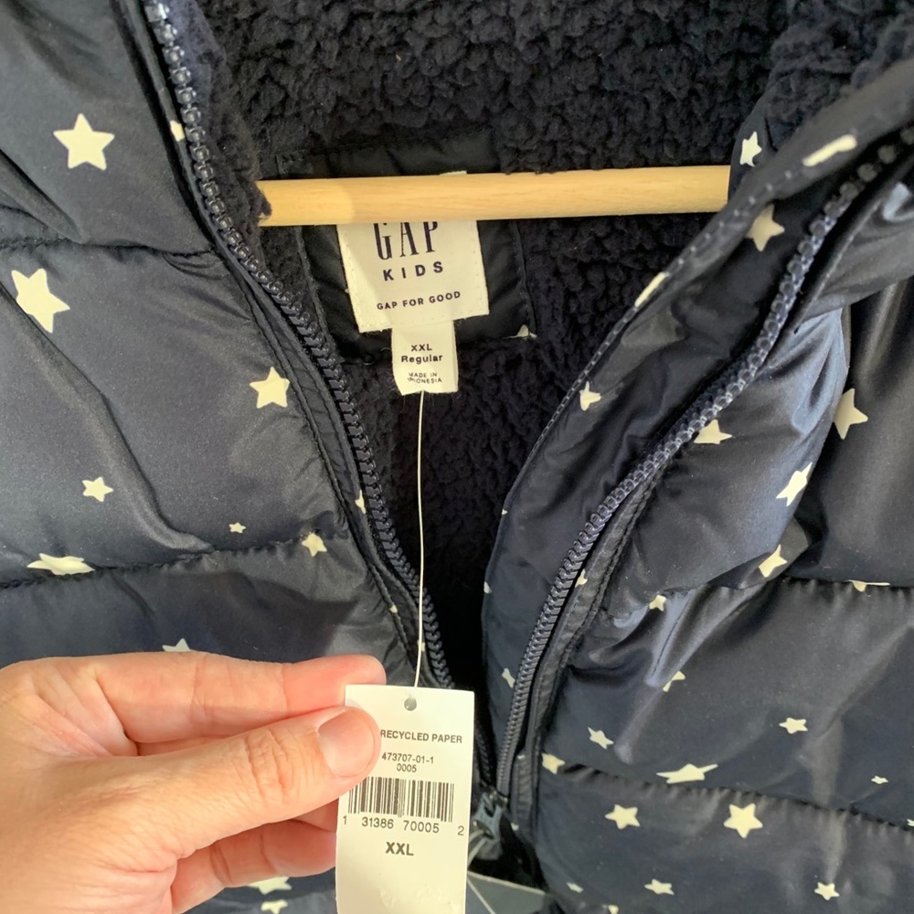 NWT Girl’s Gap puffy coat